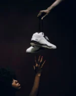 A Ma Maniére dévoile sa nouvelle Air Jordan 5 « Black Collective » pour cet été