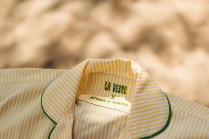 Acqua di Parma et La Veste dévoilent une collection capsule de pyjamas qui réinvente l'élégance estivale masculine