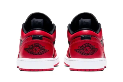 La Air Jordan 1 Low « Varsity Red » reviendra au printemps 2026