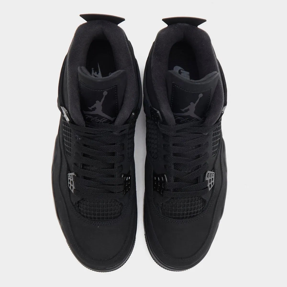 Air Jordan 4 Black Cat Officielles images 5 Air Jordan 4 “Black Cat”, les images officielles dévoilées