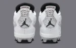 La Air Jordan 4 « White Cement » arrive sur les terrains de baseball