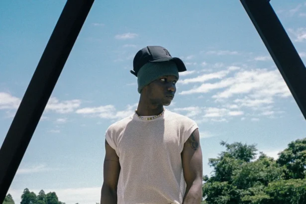 Printemps 2026 : AMBUSH révèle une Tokyo multiculturelle à travers le prisme du streetwear authentique