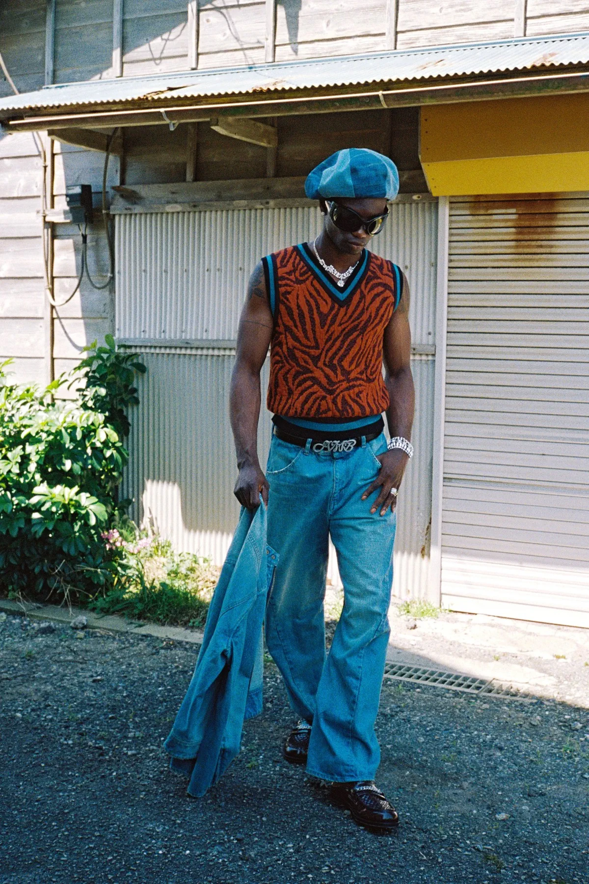 Printemps 2026 : AMBUSH révèle une Tokyo multiculturelle à travers le prisme du streetwear authentique