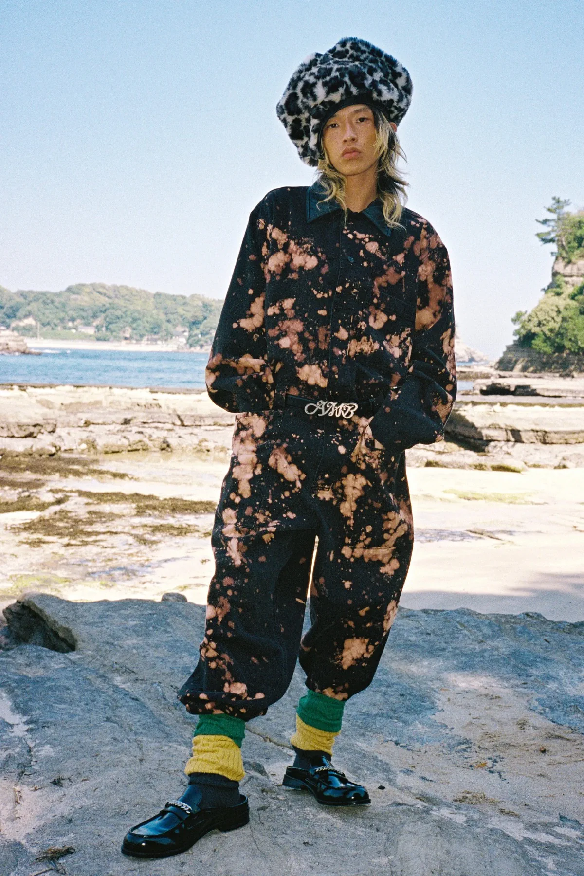Printemps 2026 : AMBUSH révèle une Tokyo multiculturelle à travers le prisme du streetwear authentique