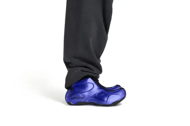 La sneaker Balenciaga Basketball débarque enfin, à 1 550 euros