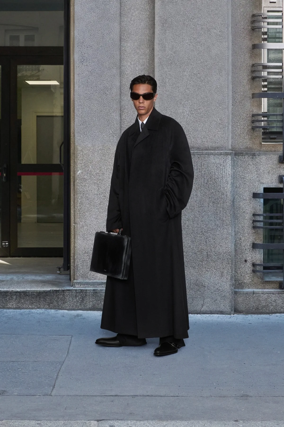 Balenciaga Haute Couture automne 2025 : une vision masculine radicalement nouvelle