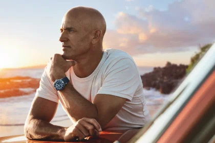La Breitling Superocean Heritage B31 Automatic 40 Kelly Slater rend hommage à une icône du surf