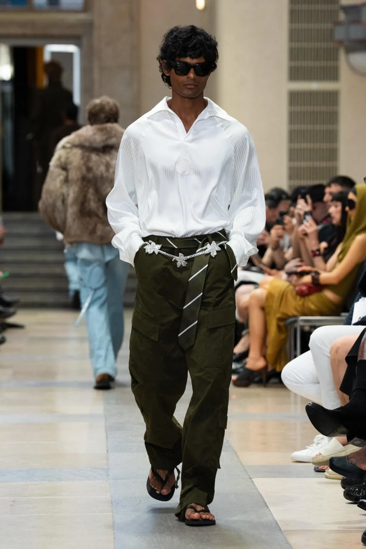 Printemps 2026 : David Koma révèle une masculinité fragmentée