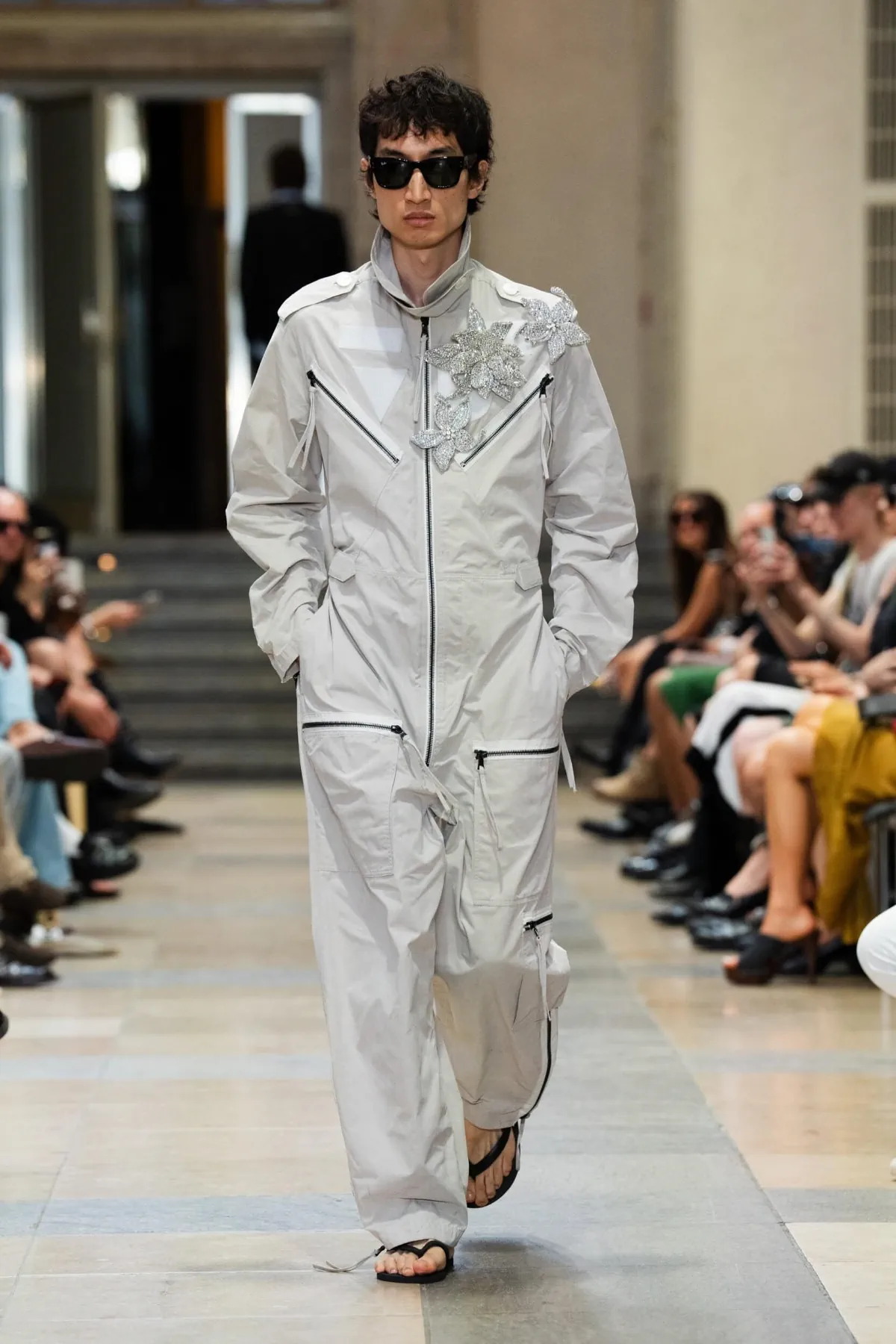 Printemps 2026 : David Koma révèle une masculinité fragmentée