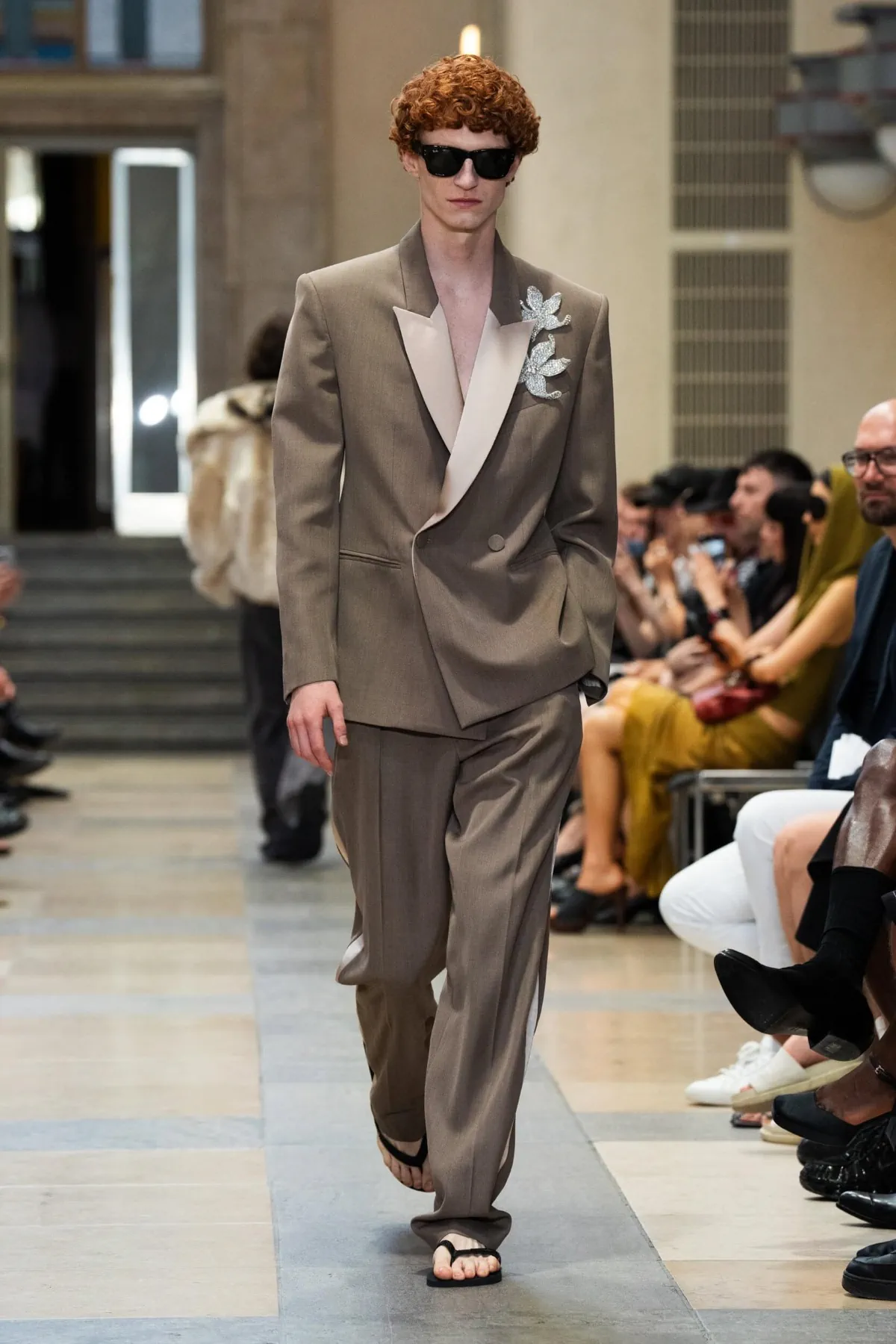 Printemps 2026 : David Koma révèle une masculinité fragmentée