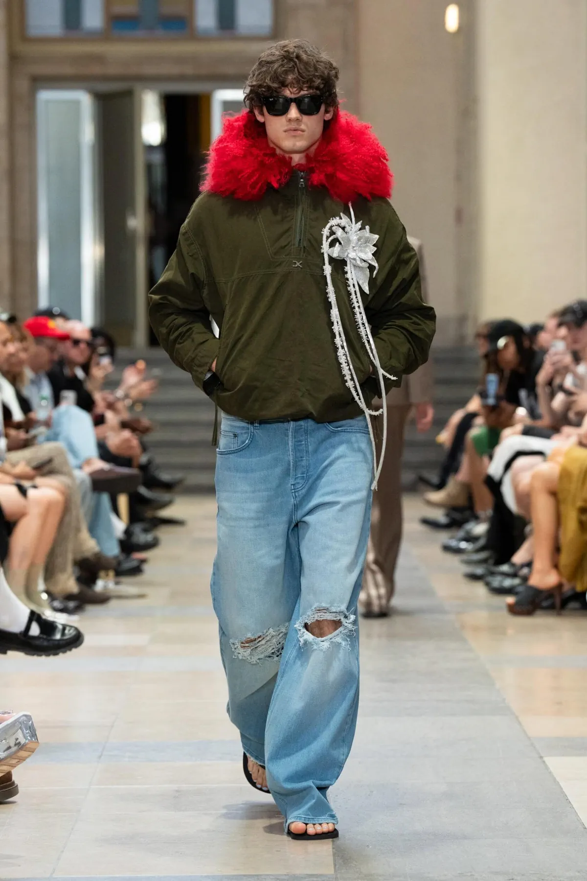 Printemps 2026 : David Koma révèle une masculinité fragmentée