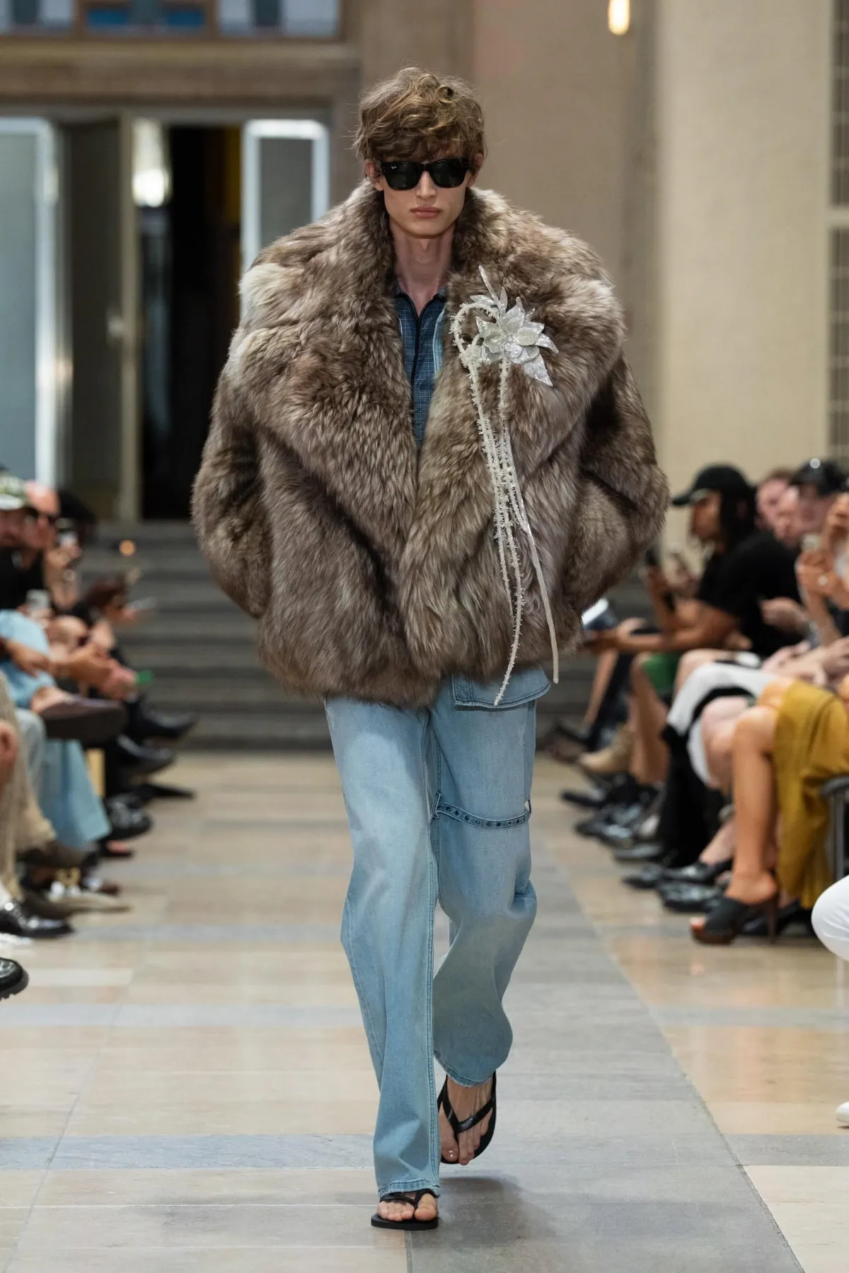 Printemps 2026 : David Koma révèle une masculinité fragmentée