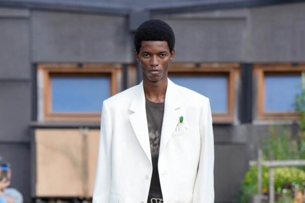 Doublet cultive une mode fertile et consciente pour le printemps 2026