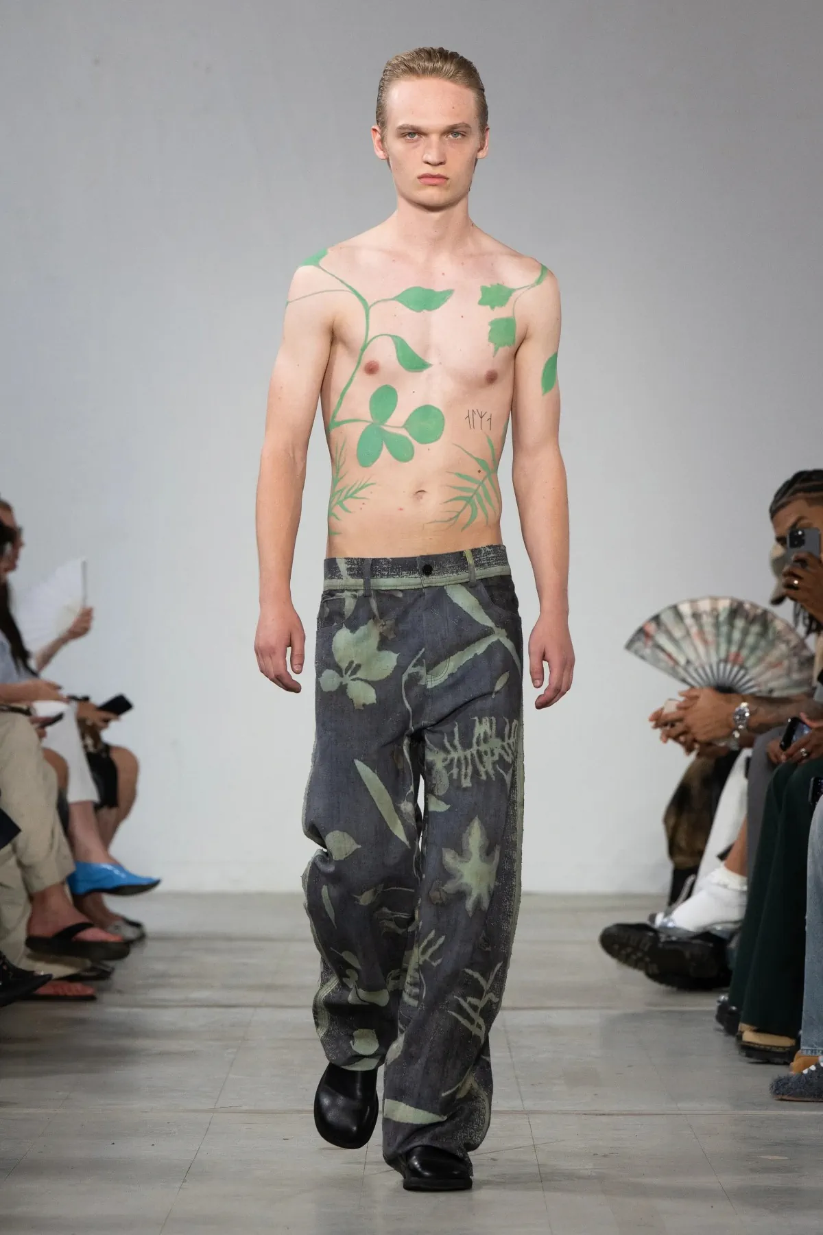 La collection printemps 2026 de Feng Chen Wang annonce une nouvelle ère romantique pour la marque