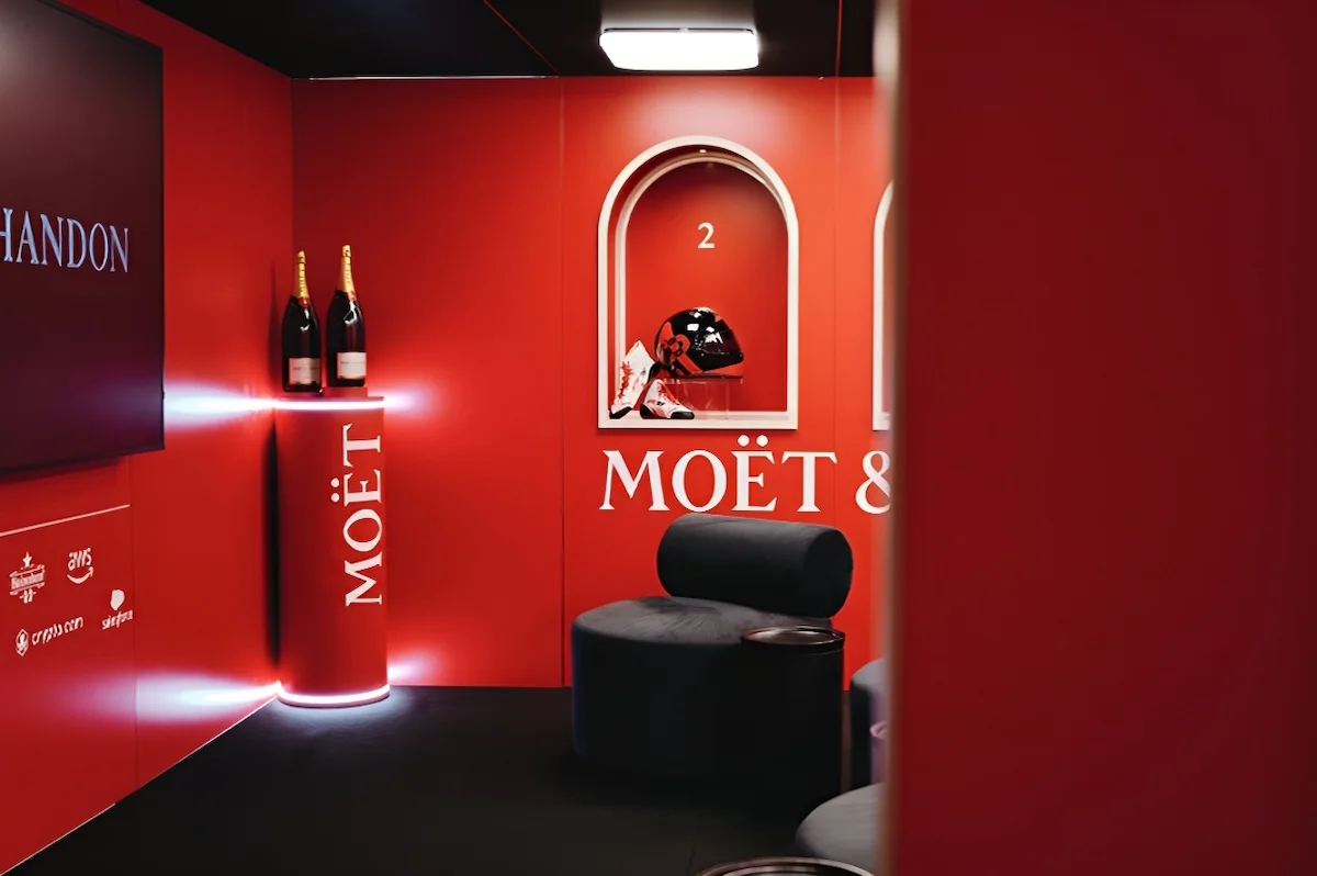 Grand Prix de Formule 1 de Belgique x Moet Chandon 2 Moët & Chandon fait son grand retour au Grand Prix de Formule 1 de Belgique après 27 ans d'absence