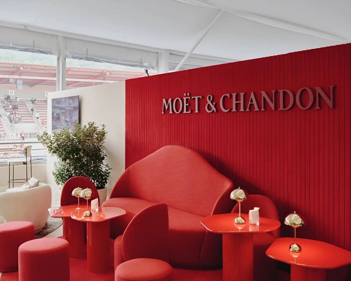 Grand Prix de Formule 1 de Belgique x Moet Chandon 3 Moët & Chandon fait son grand retour au Grand Prix de Formule 1 de Belgique après 27 ans d'absence