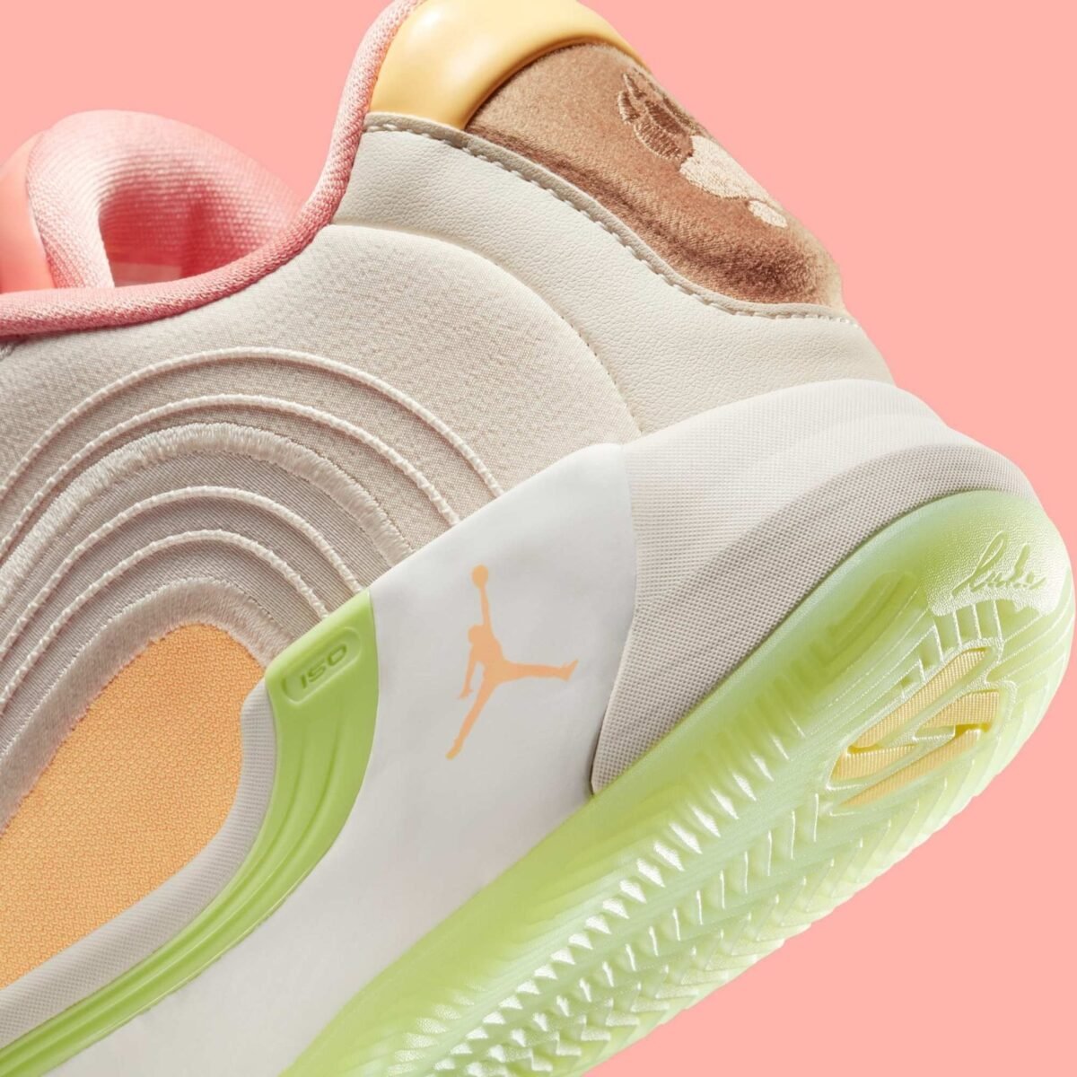 Jordan Luka 4 Light Orewood and Tangerine 7 La Jordan Luka 4 « Light Orewood and Tangerine » sera bientôt disponible