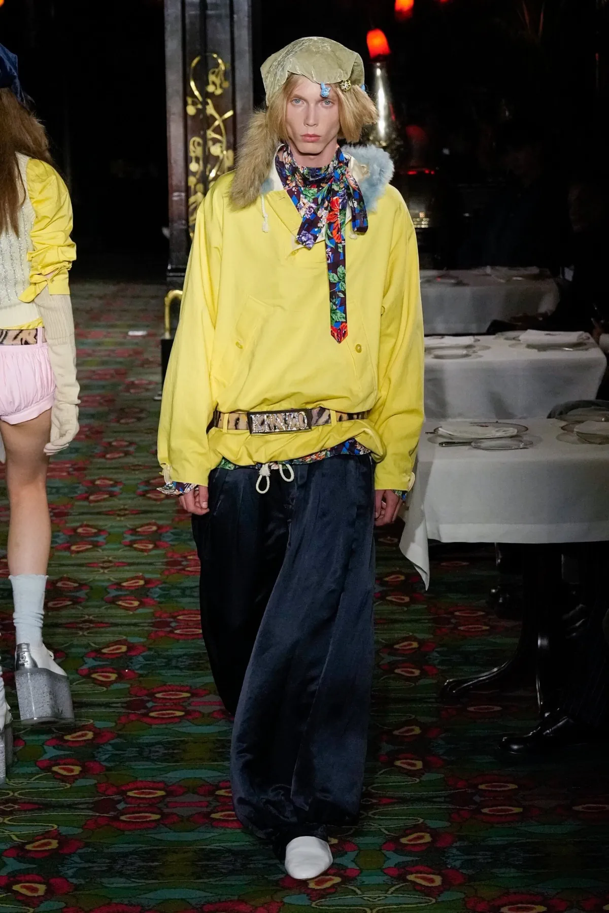 La collection printemps 2026 de KENZO déconcerte chez Maxim's