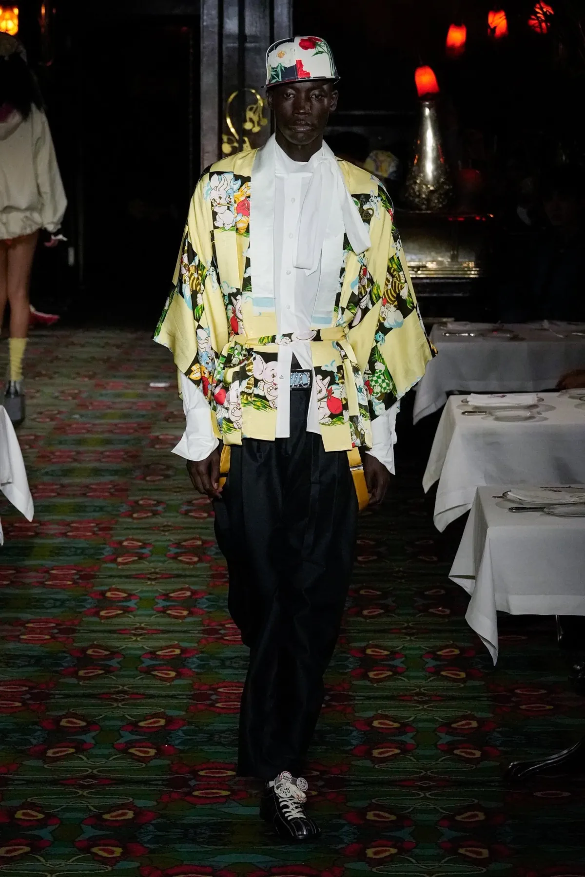 La collection printemps 2026 de KENZO déconcerte chez Maxim's