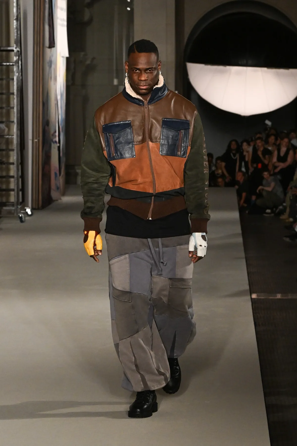 Printemps 2026 : KidSuper transforme la mode masculine en conte fantastique au Louvre