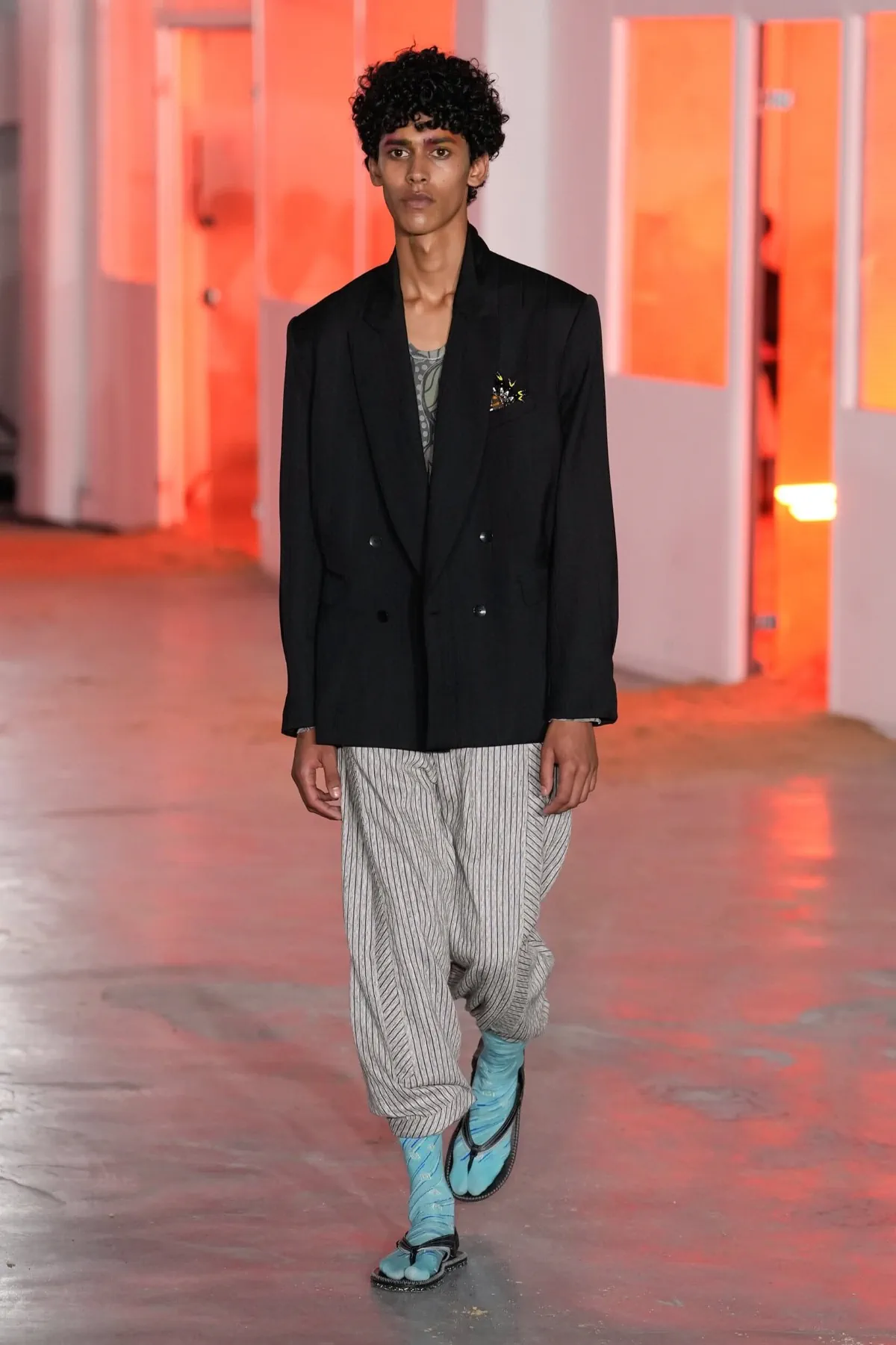 Printemps 2026 : Kiko Kostadinov réinvente le vestiaire masculin insulaire