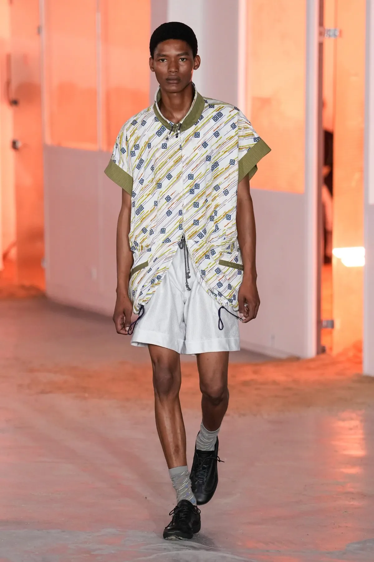 Kiko Kostadinov Spring Summer 2026 Paris Fashion Week 4 Printemps 2026 : Kiko Kostadinov réinvente le vestiaire masculin insulaire