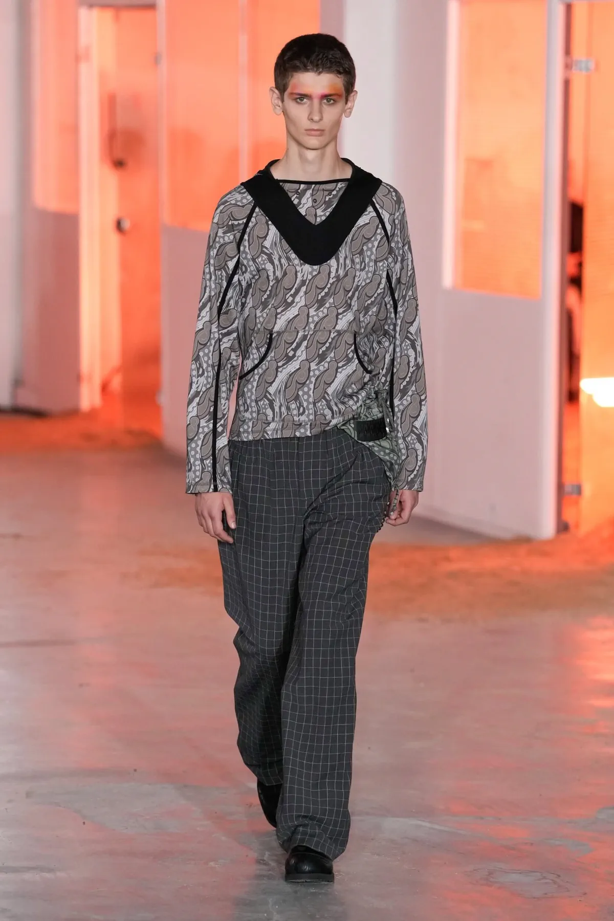 Printemps 2026 : Kiko Kostadinov réinvente le vestiaire masculin insulaire