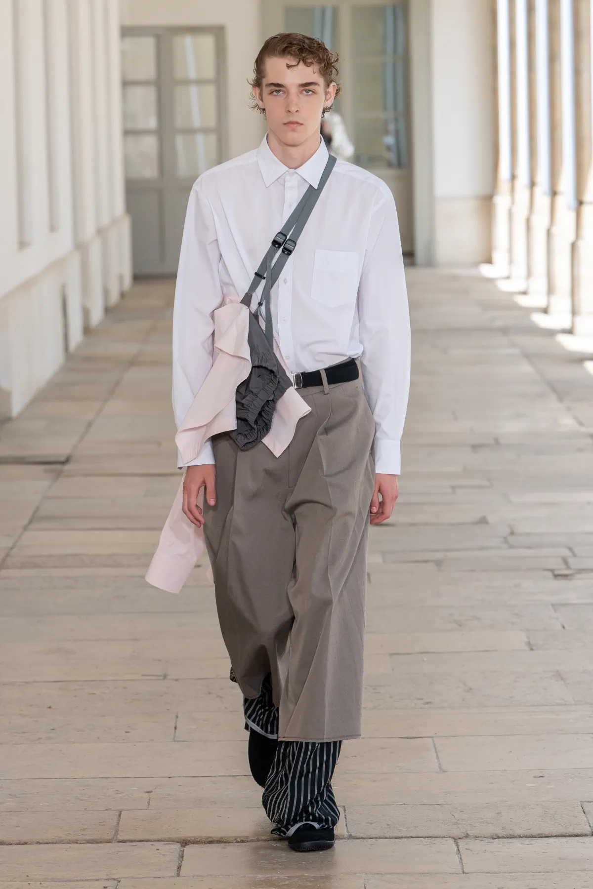 Kolor Spring Summer 2026 Paris Fashion Week 3 La collection Printemps 2026 de kolor marque le début d'une nouvelle ère masculine