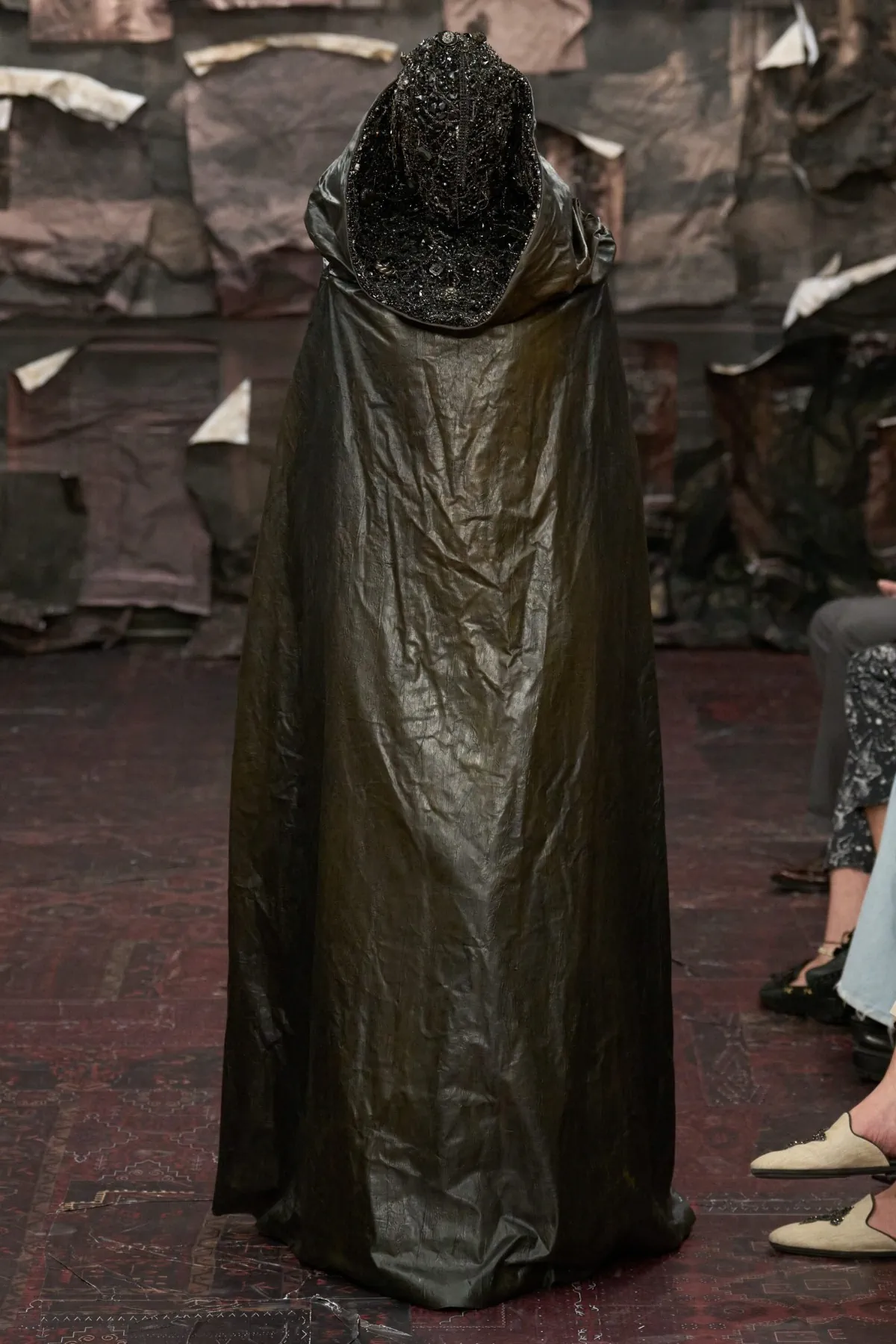 Maison Margiela Artisanal Haute Couture Fall Winter 2025 3 Glenn Martens révolutionne la collection couture automne 2025 de Maison Margiela avec une esthétique masculine radicale