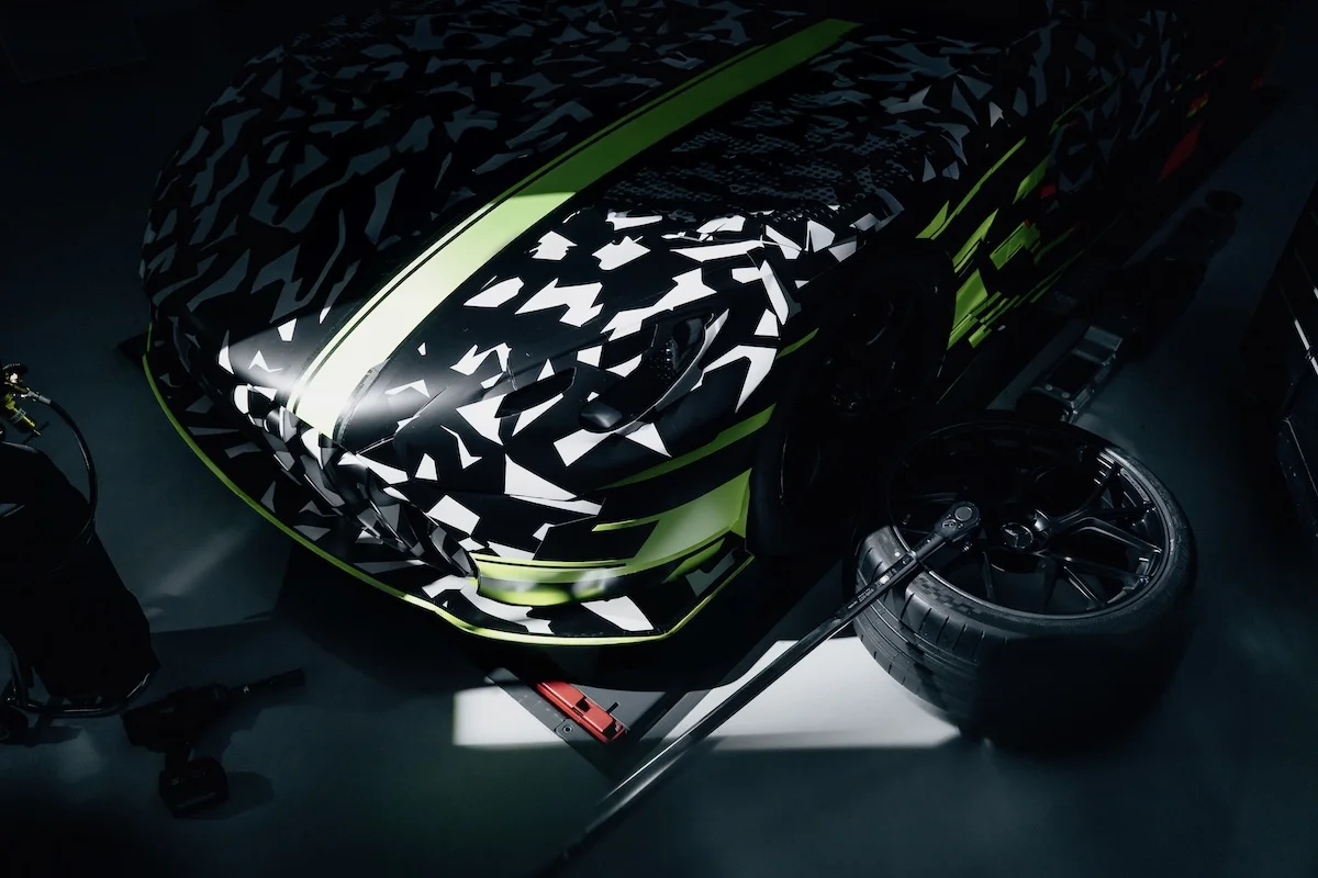 Mercedes CONCEPT AMG GT TRACK SPORT 1 La Mercedes CONCEPT AMG GT TRACK SPORT vise à pulvériser les records