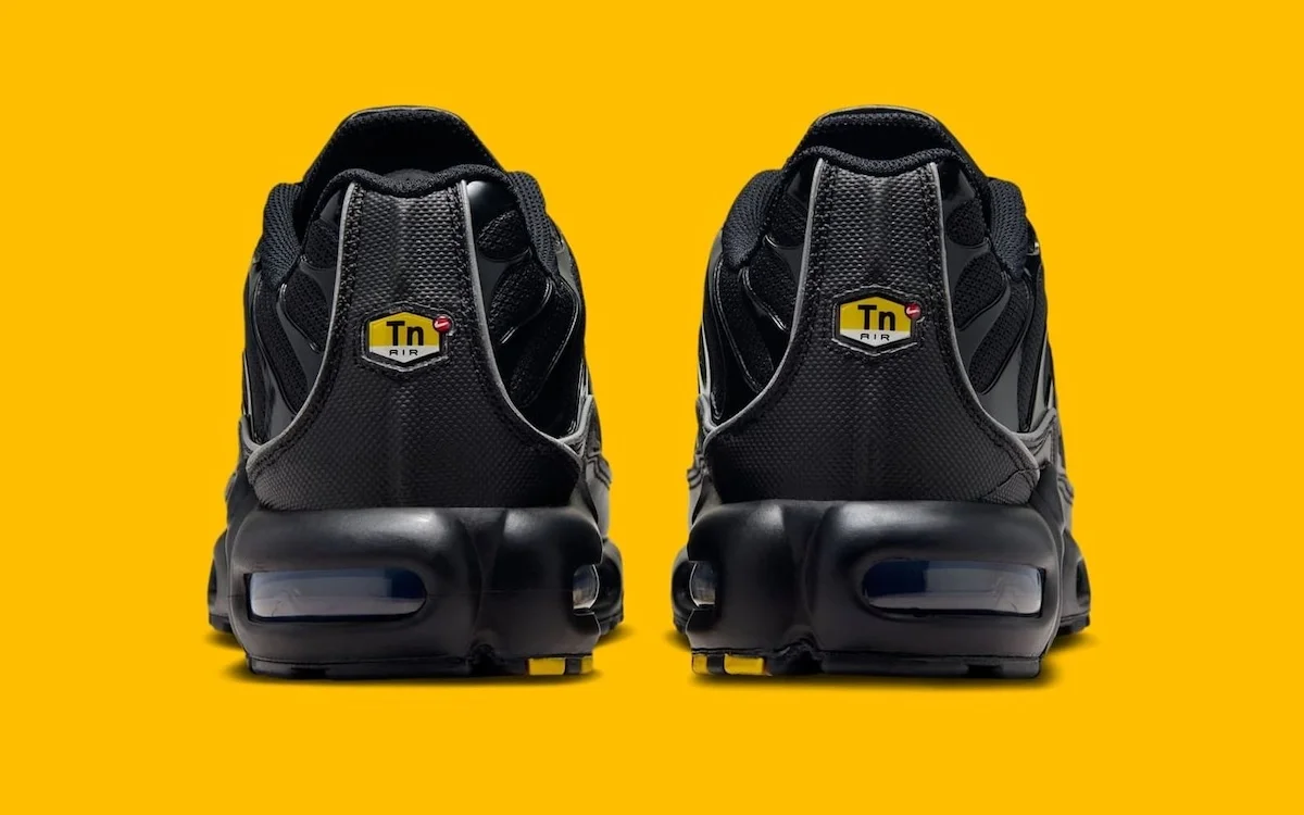 Nike Air Max Plus Black Reflective 5 La Nike Air Max Plus « Black Reflective » est prévue pour l'automne