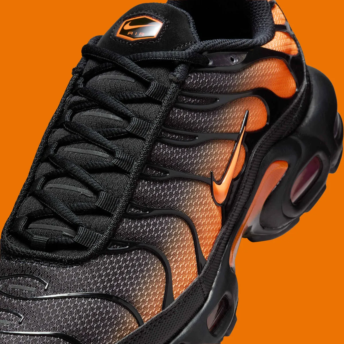 Nike Air Max Plus Halloween 6 La Nike Air Max Plus « Halloween » arrive plus tôt que prévu pour l'automne 2025