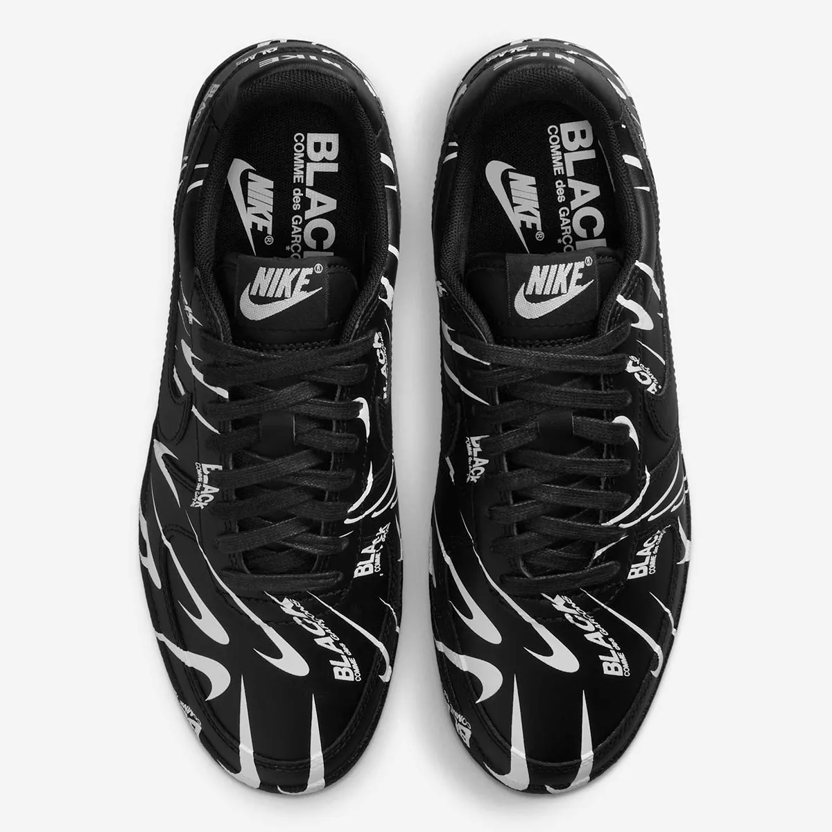 Nike Field General x BLACK COMME des GARCONS 4 BLACK COMME des GARÇONS réinvente la Nike Field General 82 avec des logos déformés