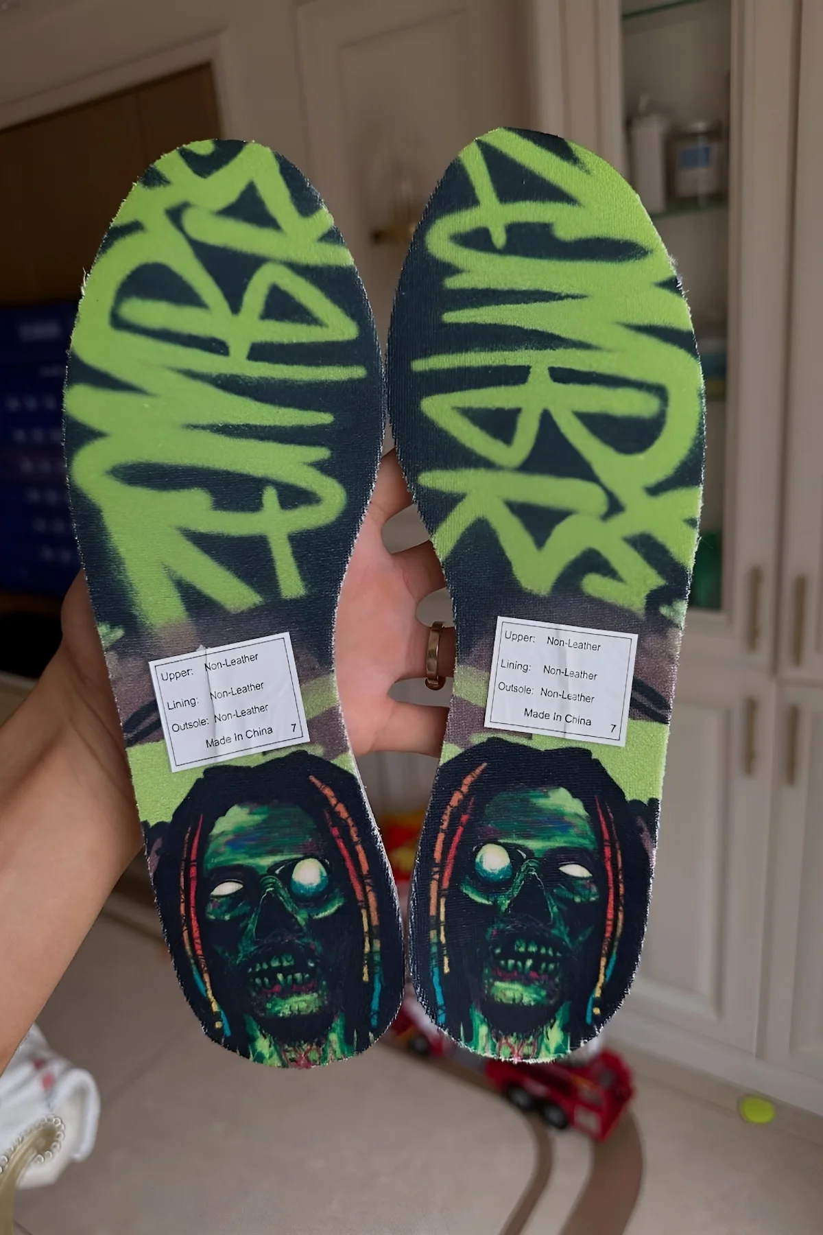 Nike Ja 3 Halloween 6 La Nike Ja 3 « Halloween » débarque avec des effets phosphorescents qui vont faire trembler vos pieds