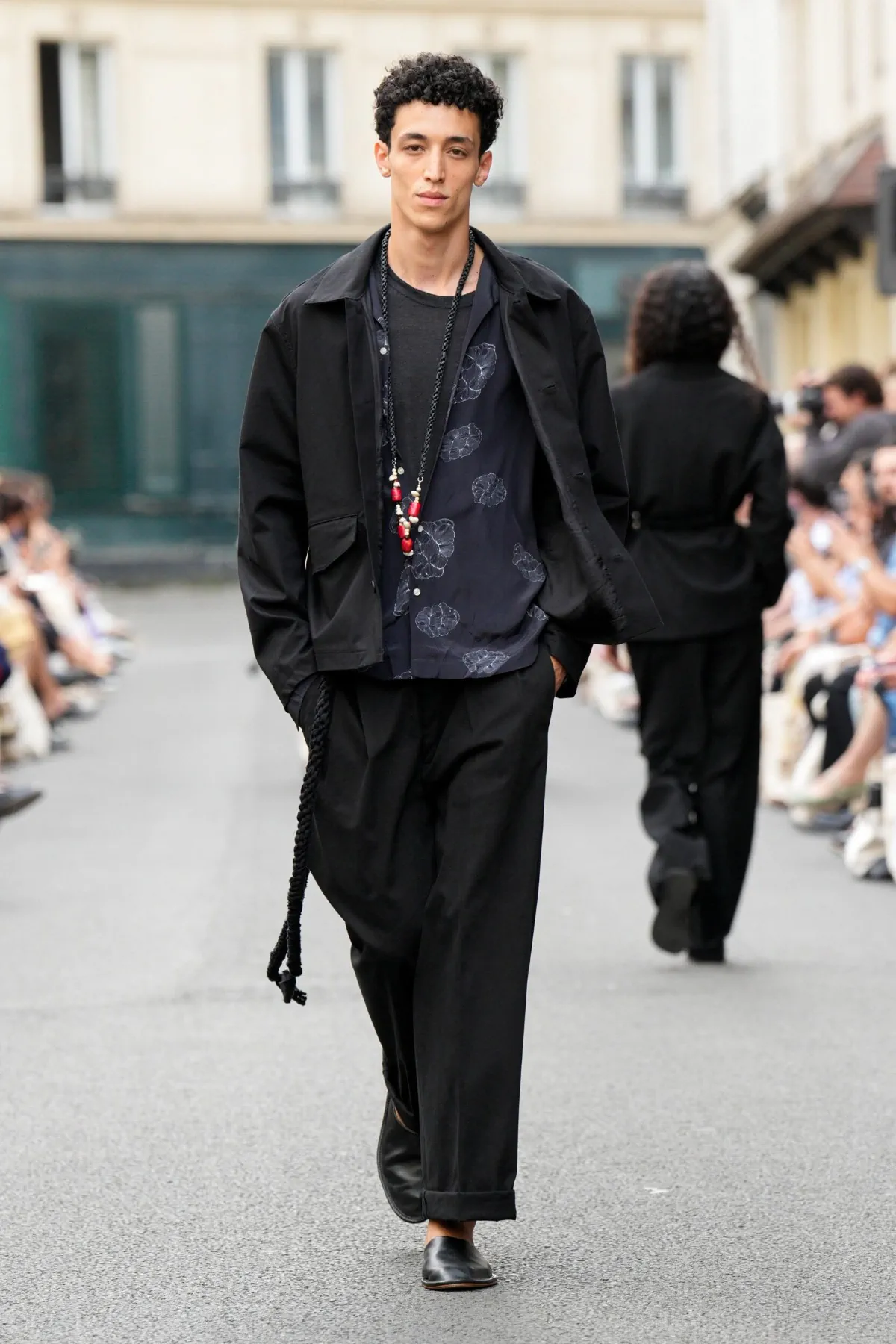 Au printemps 2026, Officine Générale dévoile un Paris imaginaire face à la mer