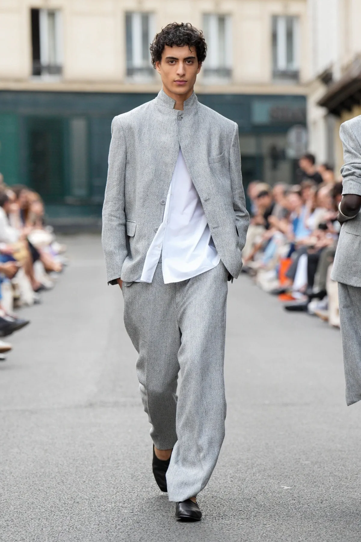 Au printemps 2026, Officine Générale dévoile un Paris imaginaire face à la mer