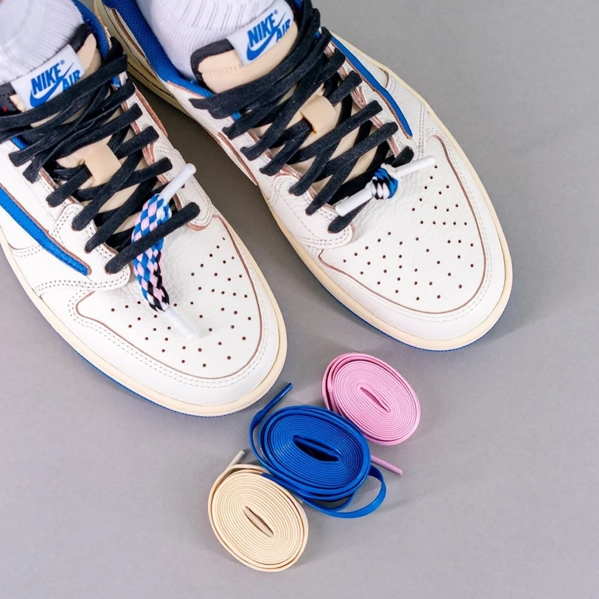 Travis Scott x Fragment x Air Jordan 1 Low 6 La Travis Scott x Fragment x Air Jordan 1 Low OG, attendue pour septembre