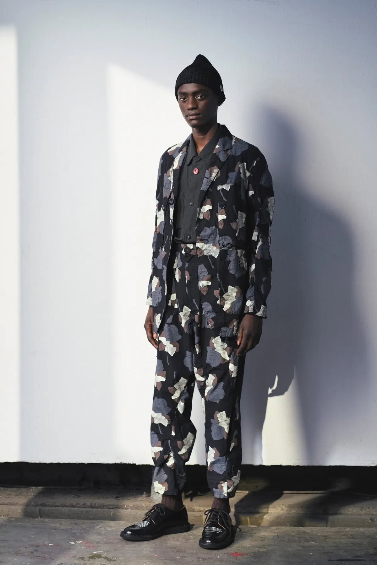 Printemps 2026 : UNDERCOVER transforme les peluches en garde-robe masculine