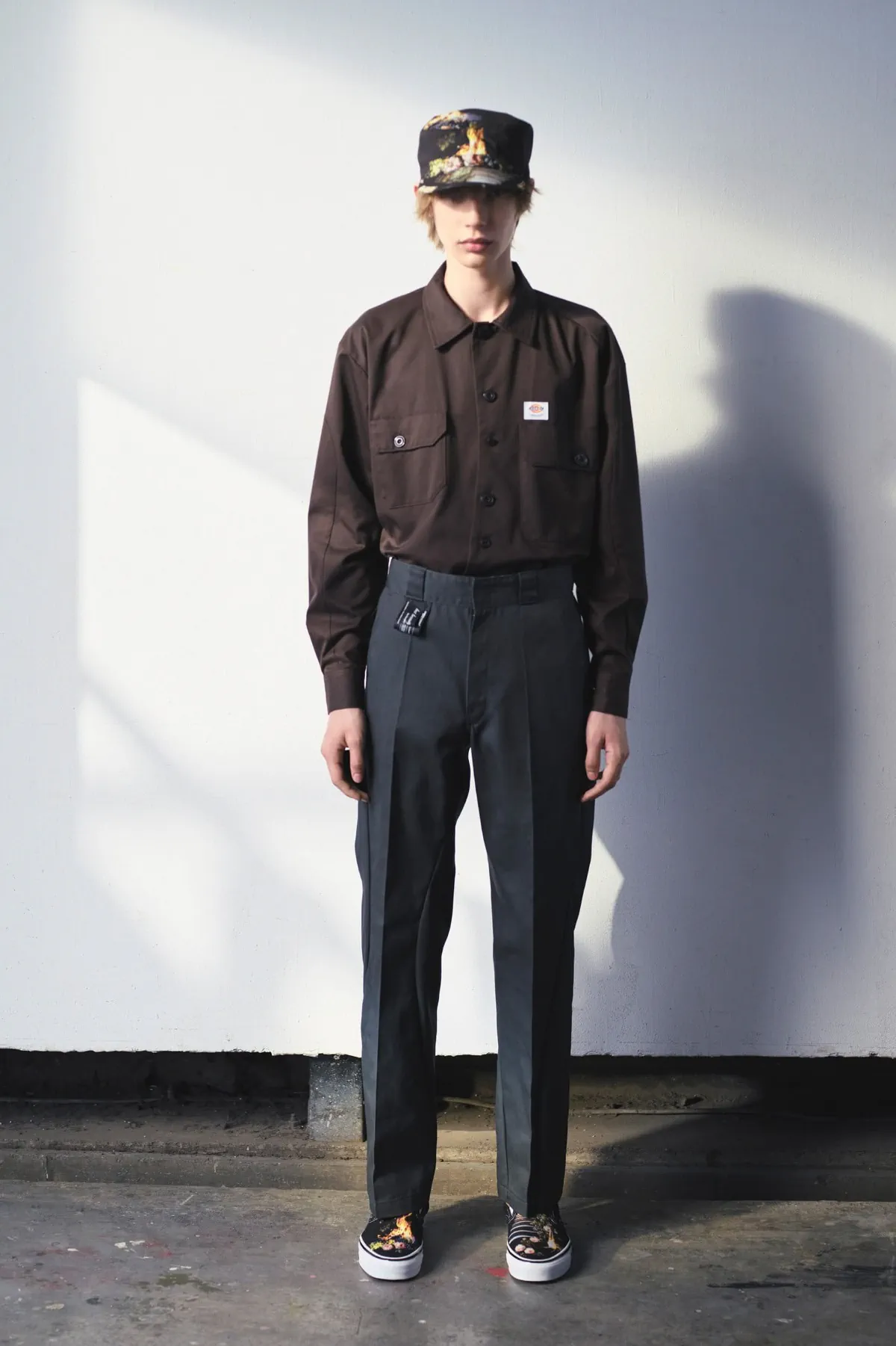Printemps 2026 : UNDERCOVER transforme les peluches en garde-robe masculine