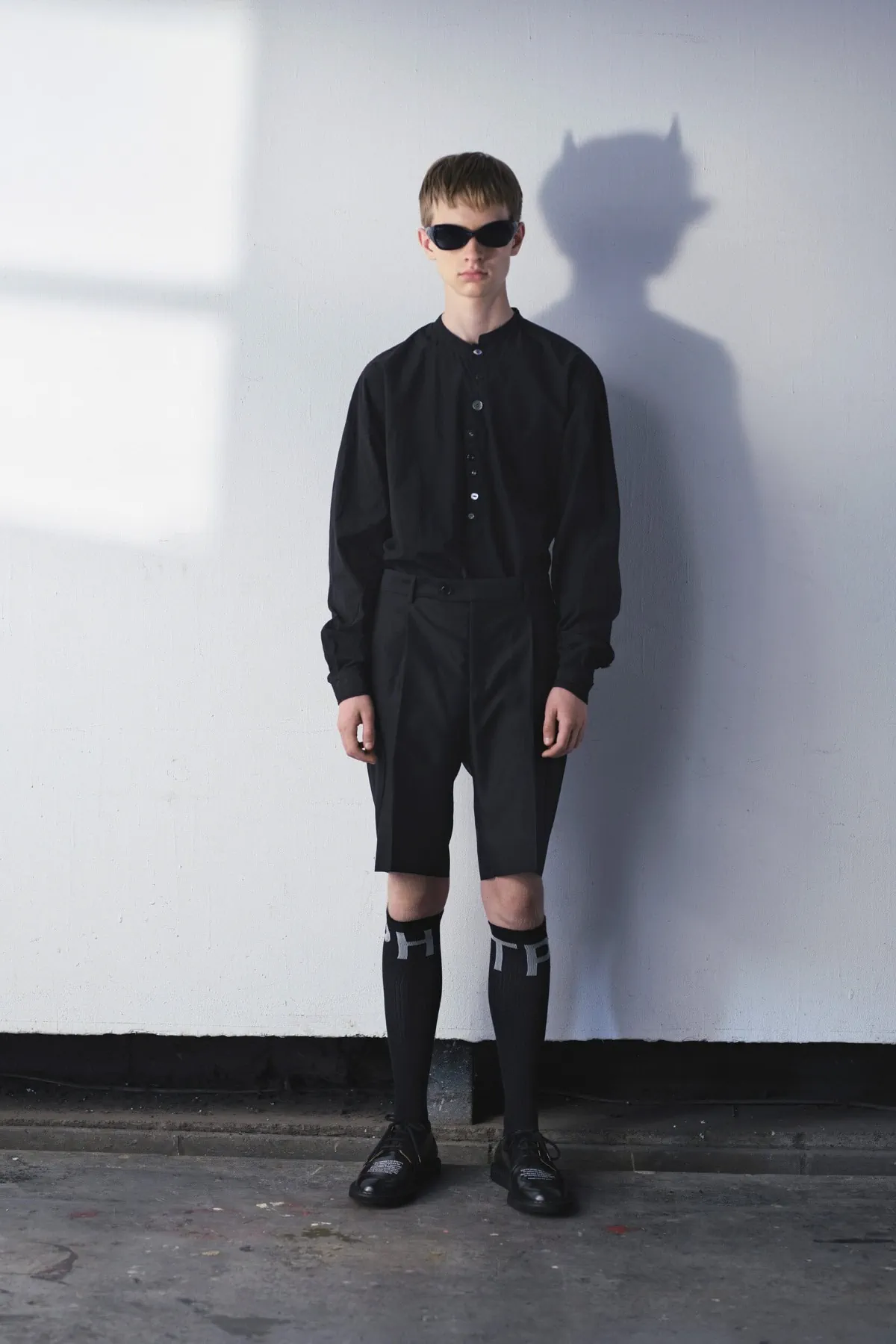 Printemps 2026 : UNDERCOVER transforme les peluches en garde-robe masculine