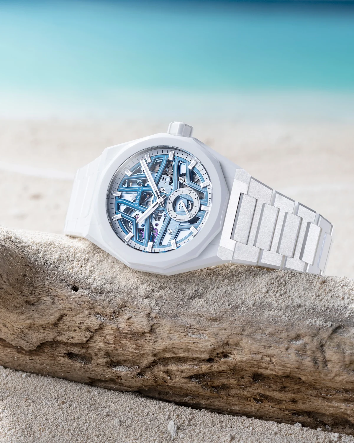 ZENITH DEFY Skyline Skeleton White Surfer Ceramic 1 La ZENITH DEFY Skyline Skeleton White Surfer Ceramic clôt brillamment cette trilogie estivale