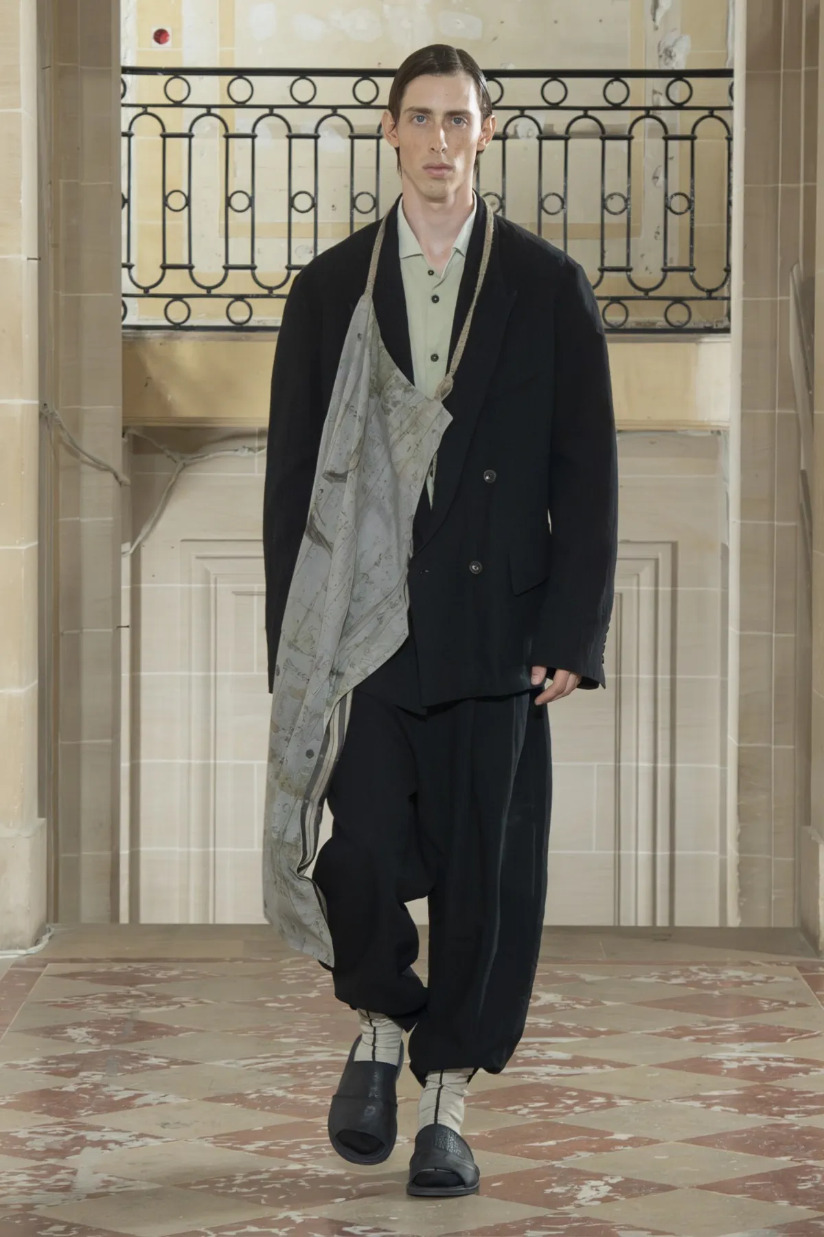 La collection printemps 2026 de ZIGGY CHEN révèle une énergie primordiale