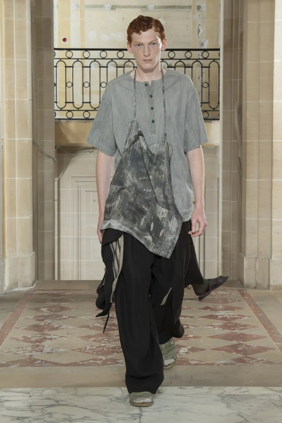 La collection printemps 2026 de ZIGGY CHEN révèle une énergie primordiale