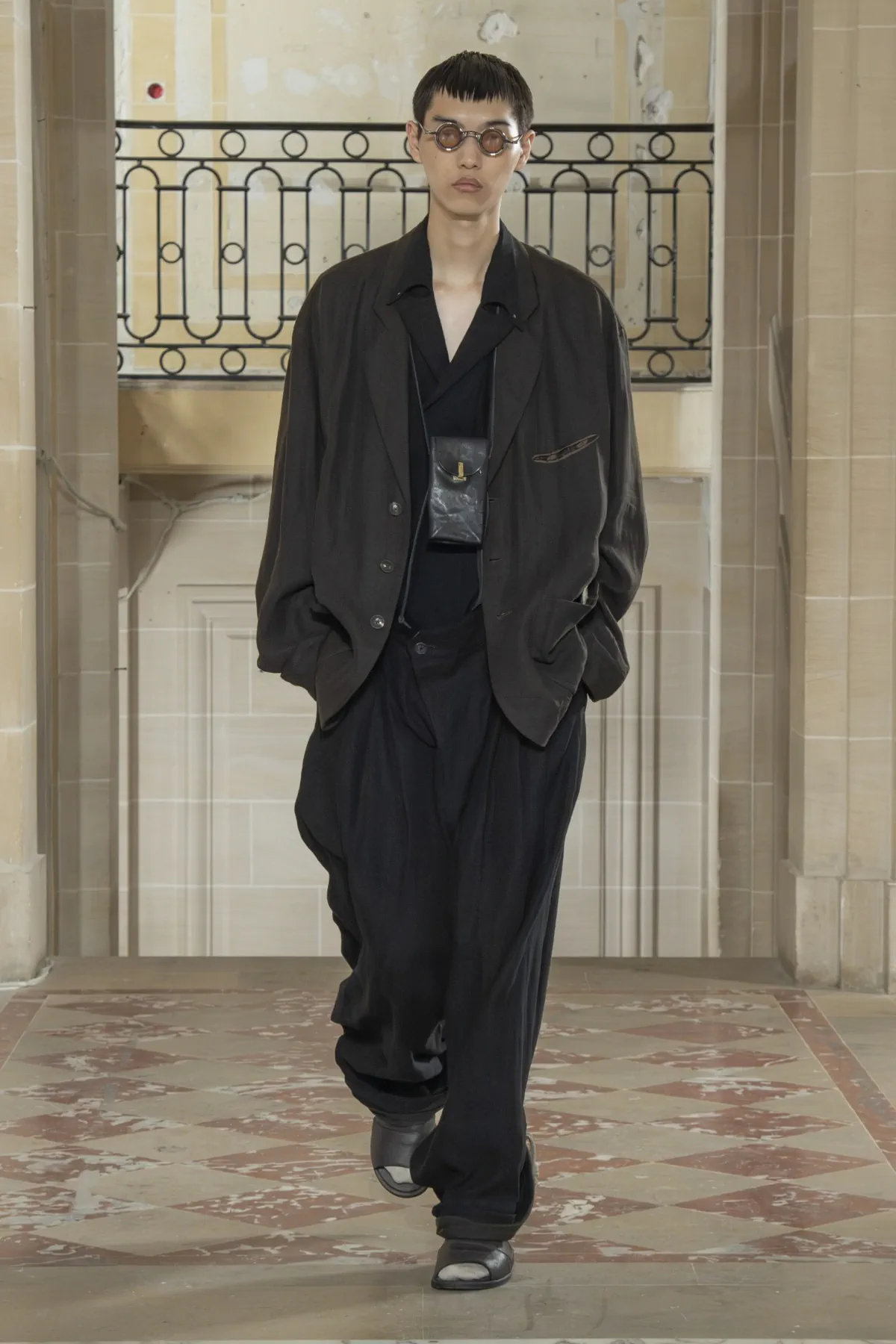 La collection printemps 2026 de ZIGGY CHEN révèle une énergie primordiale