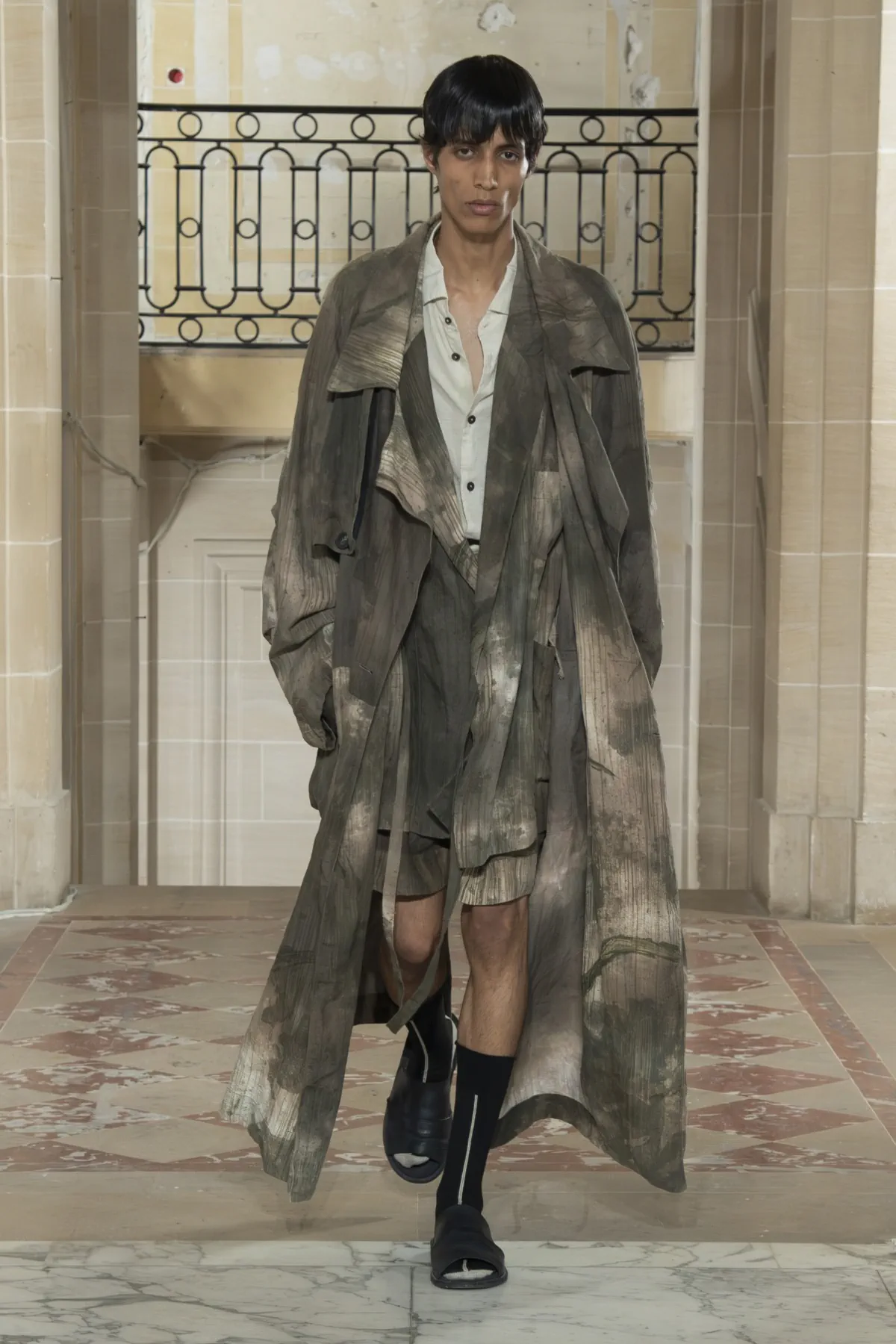 La collection printemps 2026 de ZIGGY CHEN révèle une énergie primordiale