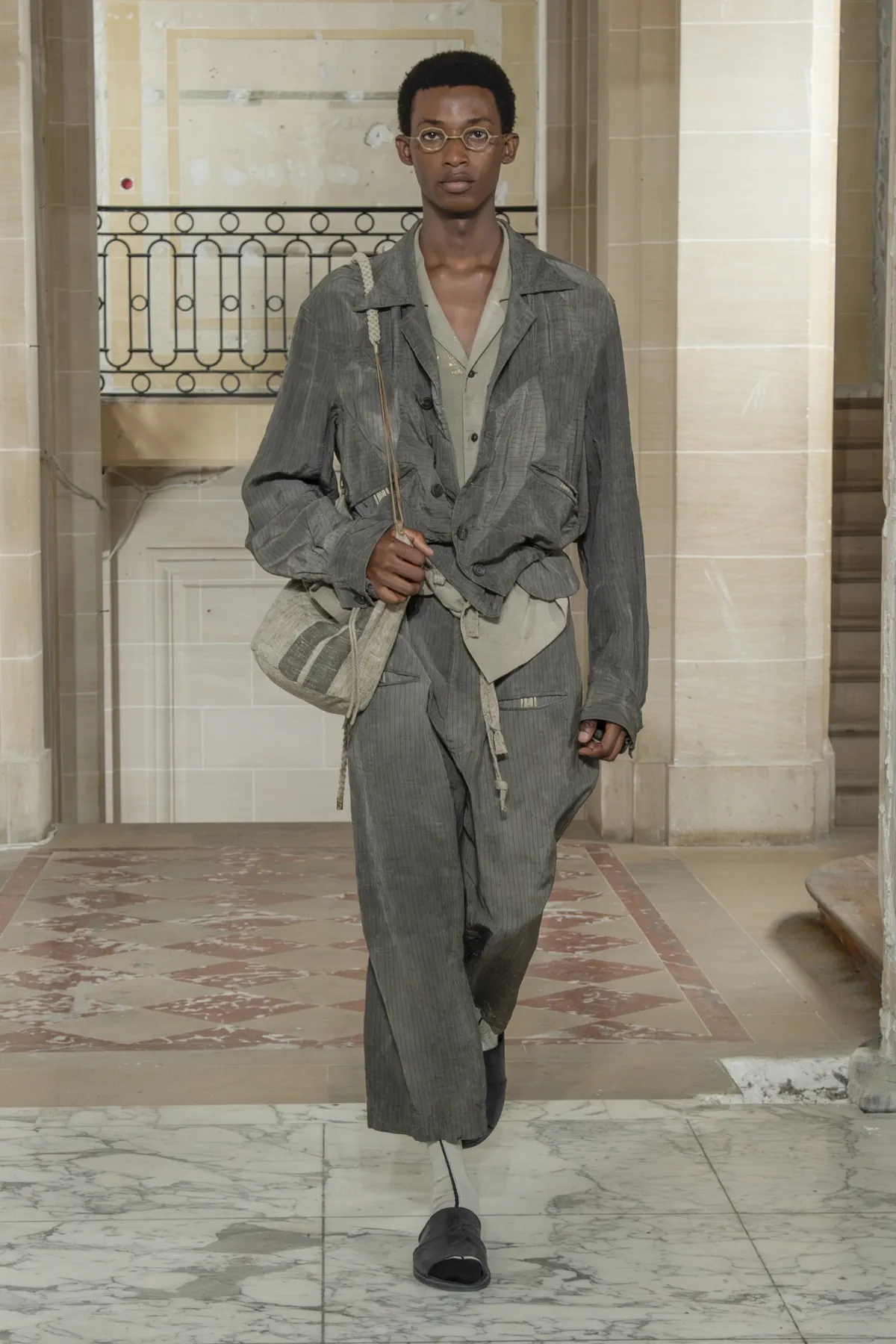 La collection printemps 2026 de ZIGGY CHEN révèle une énergie primordiale