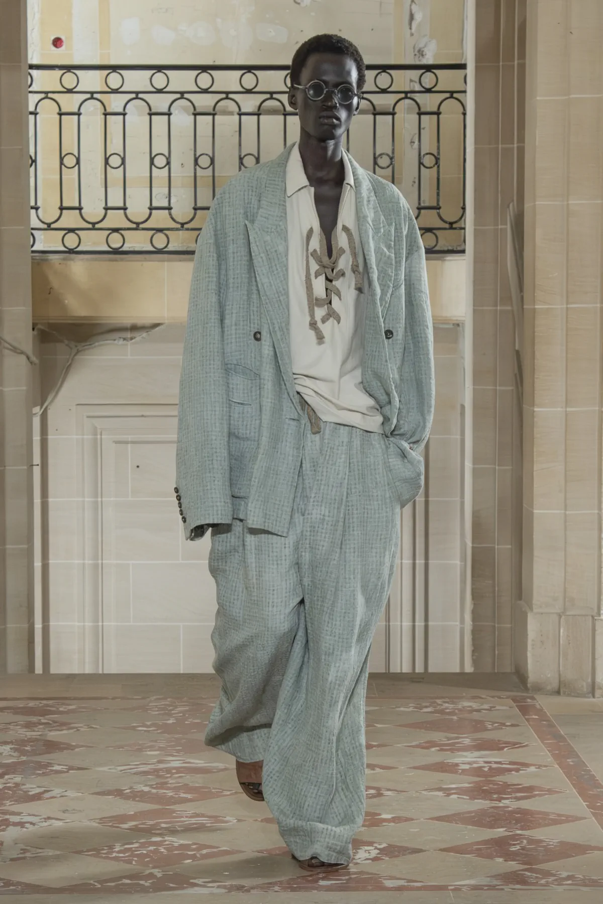 La collection printemps 2026 de ZIGGY CHEN révèle une énergie primordiale