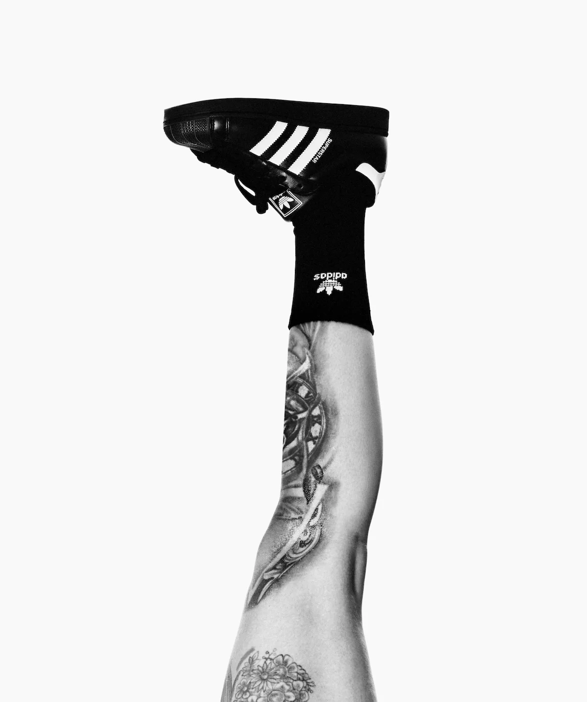 adidas Superstar Campaign 3 La campagne adidas Superstar réunit Samuel L. Jackson, Anthony Edwards et Jennie pour célébrer les icônes originales