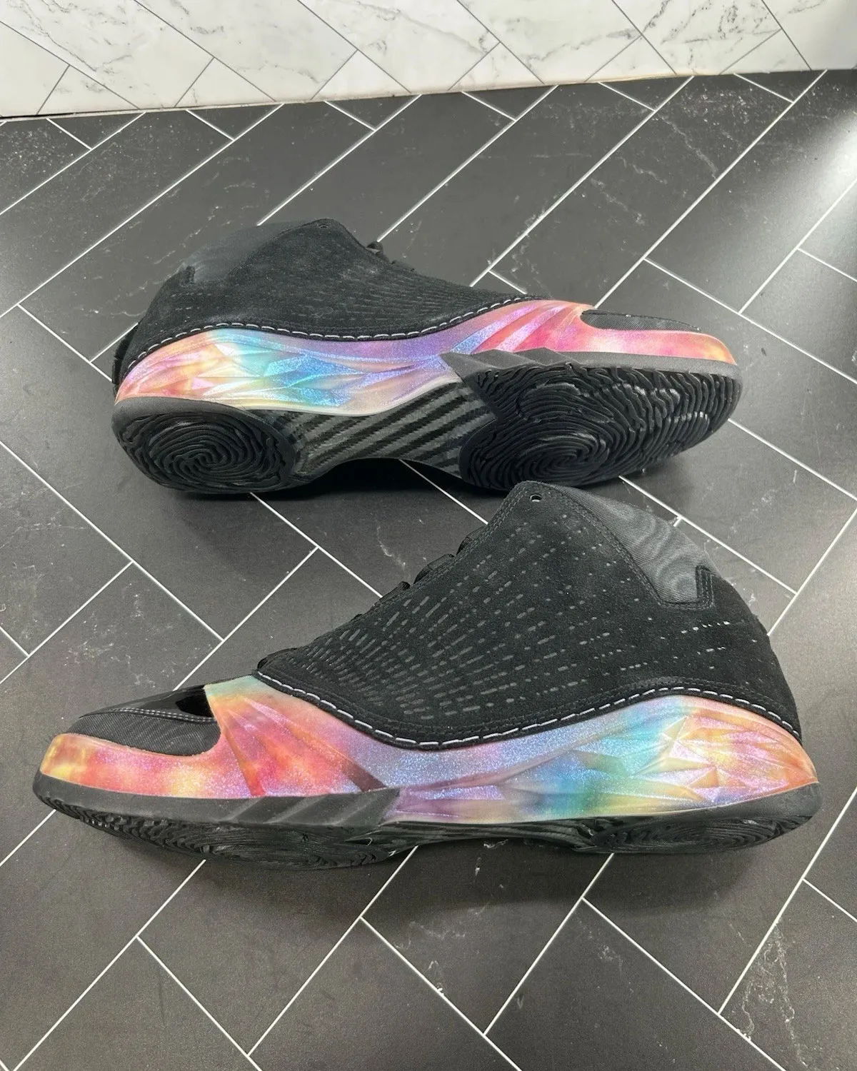 Air Jordan 23 Galaxy 1 La mystérieuse Air Jordan 23 « Galaxy » fait son apparition