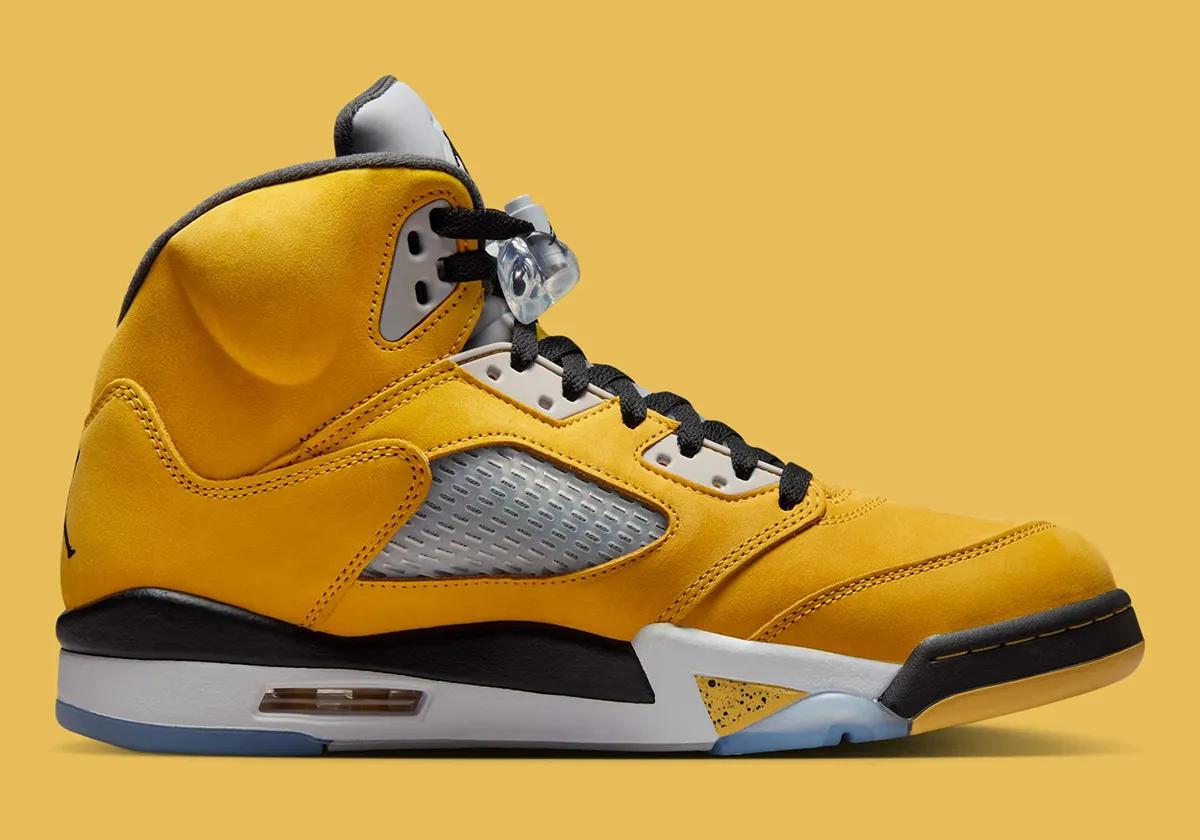 Air Jordan 5 Tokyo T23 3 La Air Jordan 5 « Tokyo T23 » revient enfin, après quatorze ans d'attente